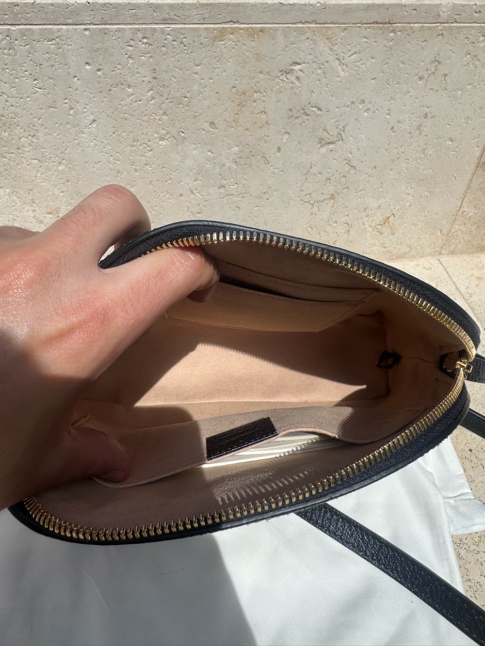 Gucci Leather Ophidia Shoulder Bag - Picture 3 of 5